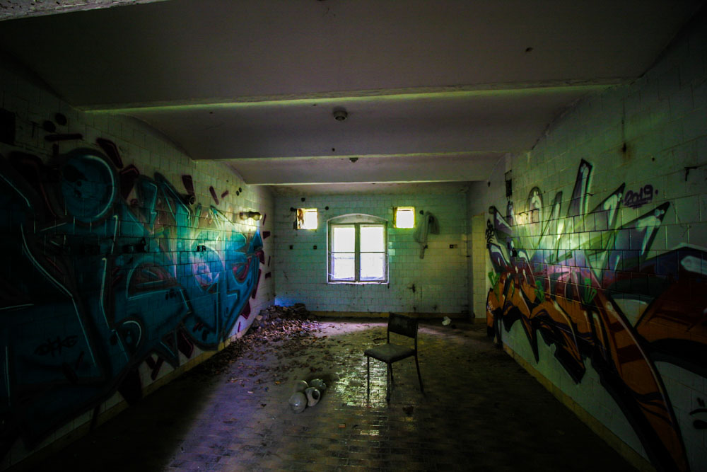 Kliknij obrazek, aby uzyskać większą wersję

Nazwa:	urbex mokrzeszów grafity forum.jpg
Wyświetleń:	139
Rozmiar:	122,5 KB
ID:	4641