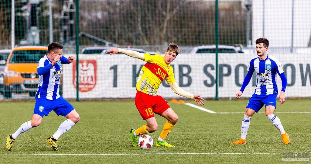 Kliknij obrazek, aby uzyskać większą wersję

Nazwa:	2021-03-20 1KS Ślęza Wrocław vs LKS Goczałkowice Zdrój_8625.jpg
Wyświetleń:	57
Rozmiar:	249,7 KB
ID:	6025