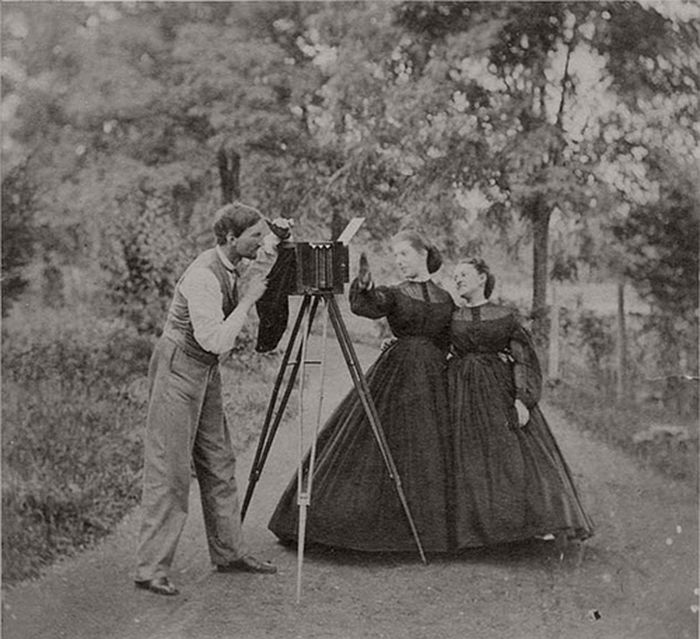 Kliknij obrazek, aby uzyskać większą wersję

Nazwa:	vintage-19th-century-photographers-with-their-cameras-09.jpg
Wyświetleń:	141
Rozmiar:	80,2 KB
ID:	6815