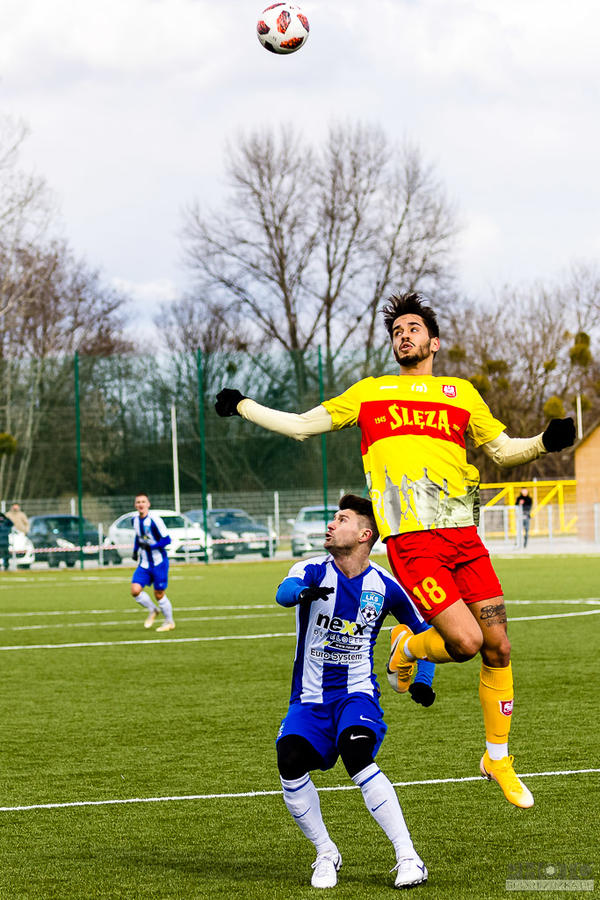 Kliknij obrazek, aby uzyskać większą wersję

Nazwa:	2021-03-20 1KS Ślęza Wrocław vs LKS Goczałkowice Zdrój_8474.jpg
Wyświetleń:	7
Rozmiar:	267,3 KB
ID:	6024