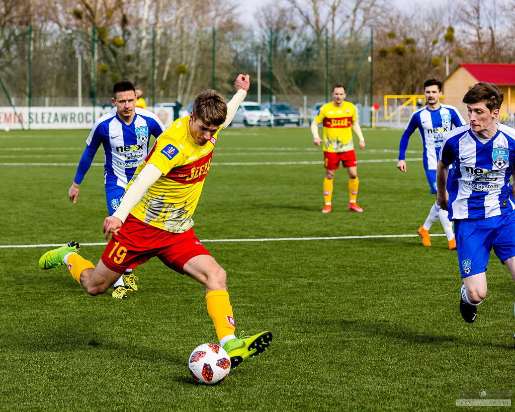 Kliknij obrazek, aby uzyskać większą wersję

Nazwa:	2021-03-20 1KS Ślęza Wrocław vs LKS Goczałkowice Zdrój_8122.jpg
Wyświetleń:	59
Rozmiar:	237,3 KB
ID:	6023