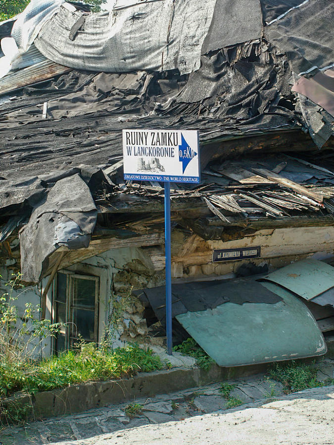 Kliknij obrazek, aby uzyskać większą wersję

Nazwa:	singposttoruinsofacastle.jpg
Wyświetleń:	23
Rozmiar:	1 000,6 KB
ID:	2068